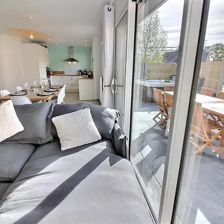 House For 2 With Private Jacuzzi - Emerald Lancieux