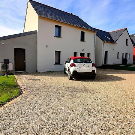 House For 2 With Private Jacuzzi - Emerald Holiday home