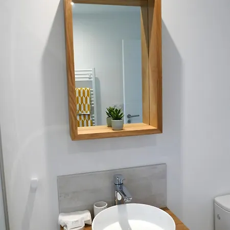 House For 2 With Private Jacuzzi - Emerald *