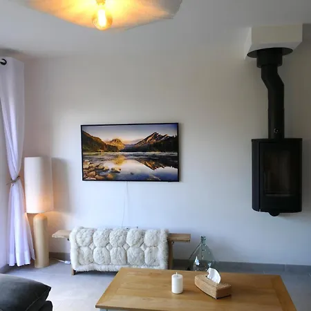Holiday home House For 2 With Private Jacuzzi - Emerald *